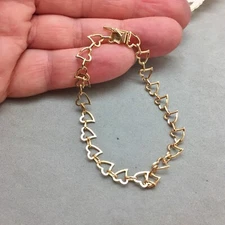 14k Yellow Gold Bracelet Chain of Hearts Box Clasp Safety 7.5" MA 4.6 Gr Dainty