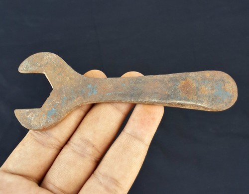 1940s Vintage Old Rusty Iron Spanner Wrench Craftsman Collectible I365 - Picture 2 of 5