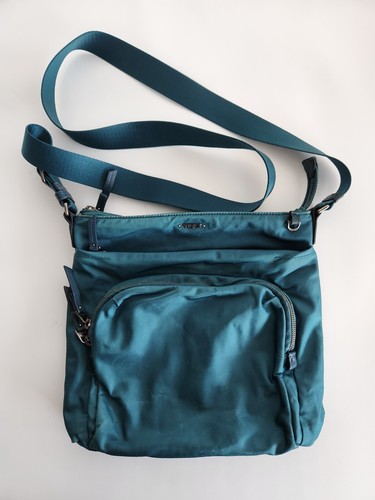 TUMI Crossbody Voyageur Nylon Color Emerald
