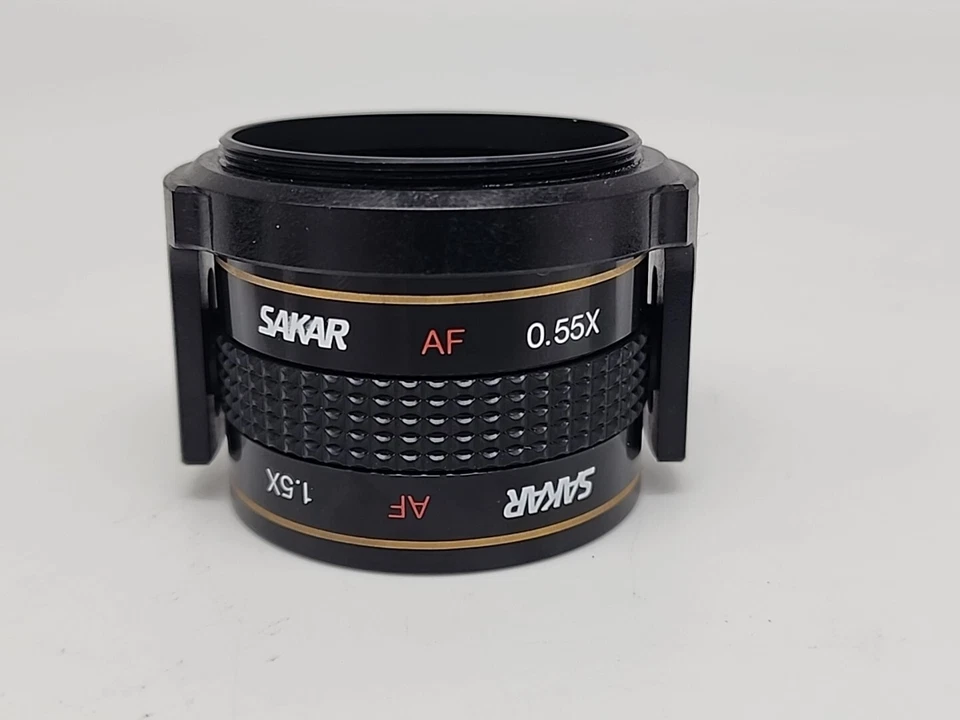 LENTE DE CÁMARA 35 MM AF 0,55 X 1,5 X SAKAR con accesorio de montaje giratorio Foto 2 de 4
