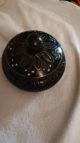 wooden carved polish trinket Box That Round