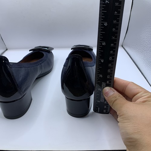 Hispanitas Navy Leather Pointed Toe Flats size 38 US 7.5 Kitten heel D20 - Picture 7 of 9