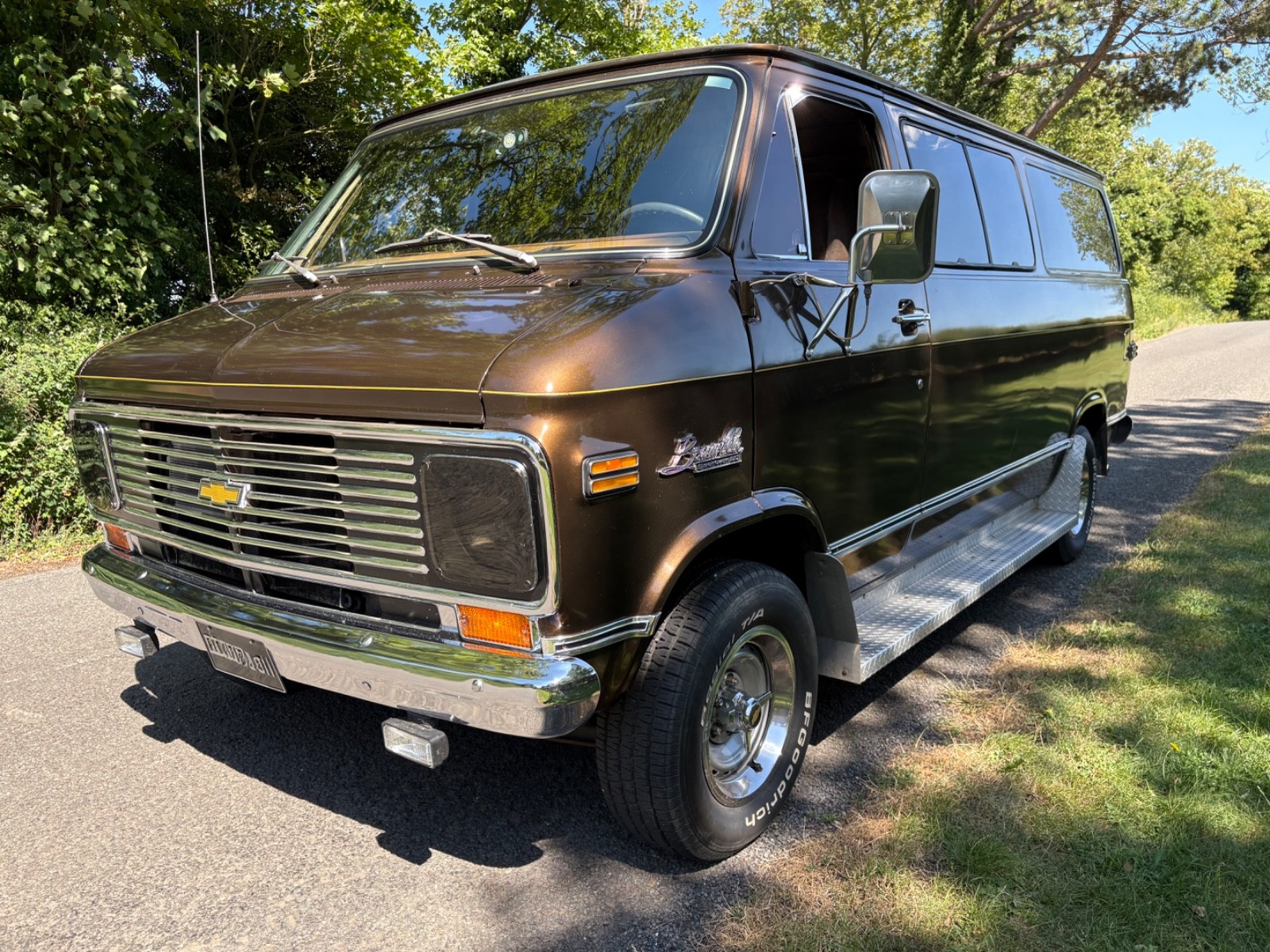 1974 Chevrolet G20 Sportvan Beauville Van Window Day Van