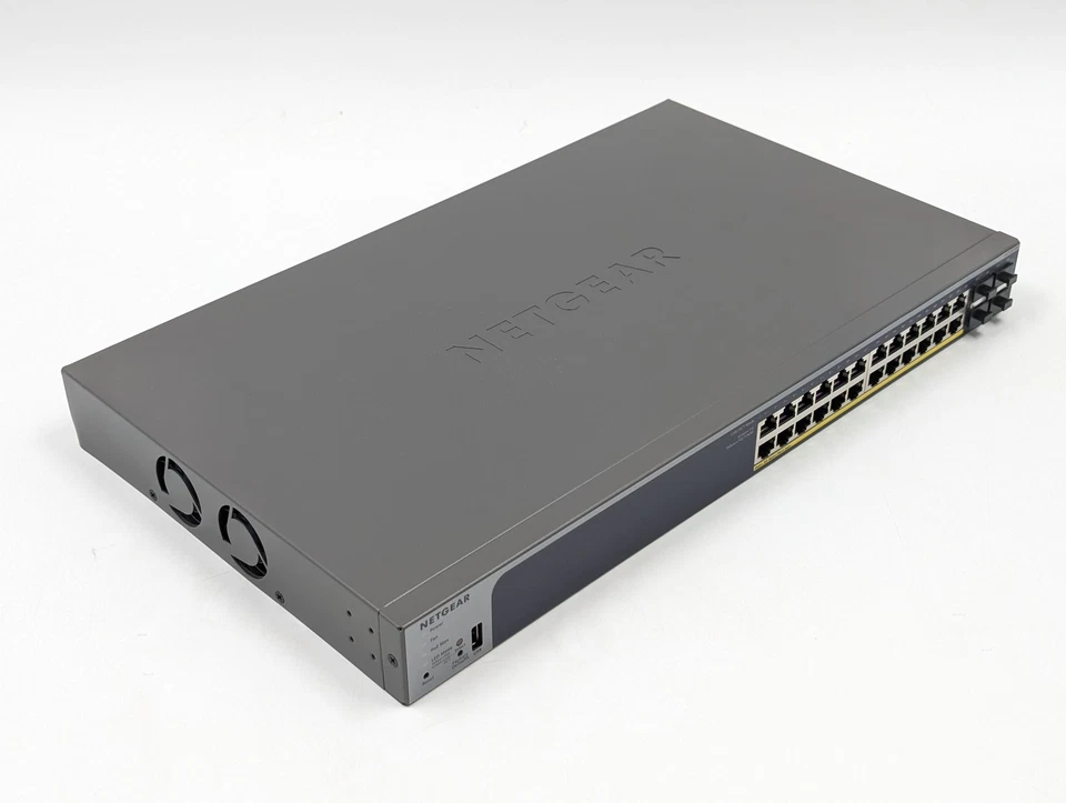 Netgear 28-Port PoE Gigabit/10G Stackable Smart Switch SFP (GS728TXP-300EUS) - Image 2 of 4