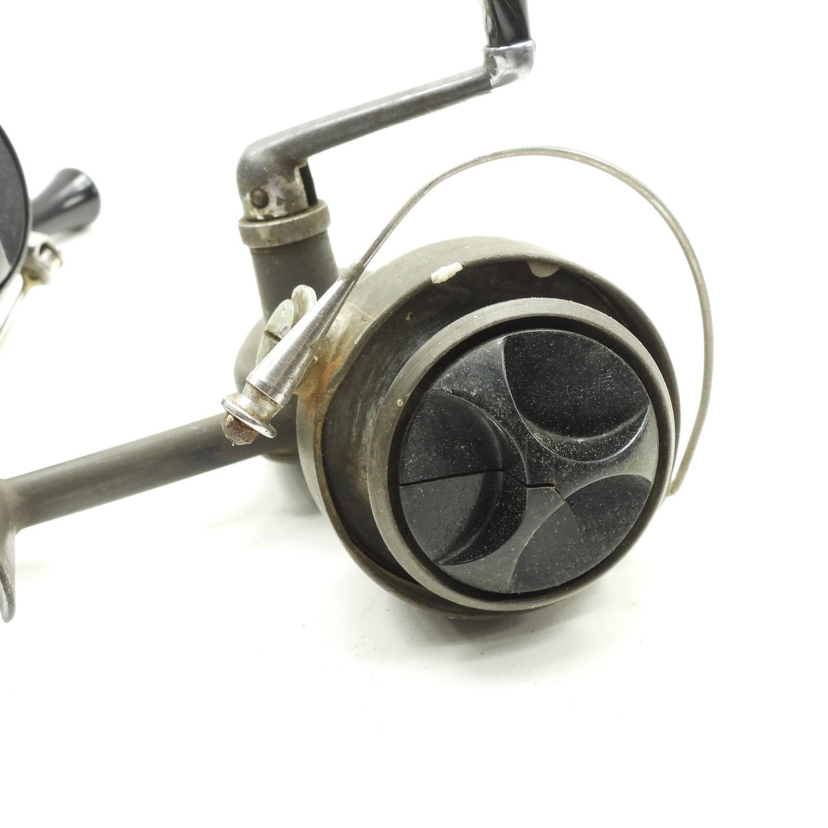Lot of 2 Orvis Spinning Fishing Reels. 100 & 100SS. For Parts