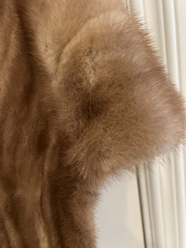 HIGH QUALITY VINTAGE Real FUR SHAWL - Very Soft BLD - Picture 3 of 11