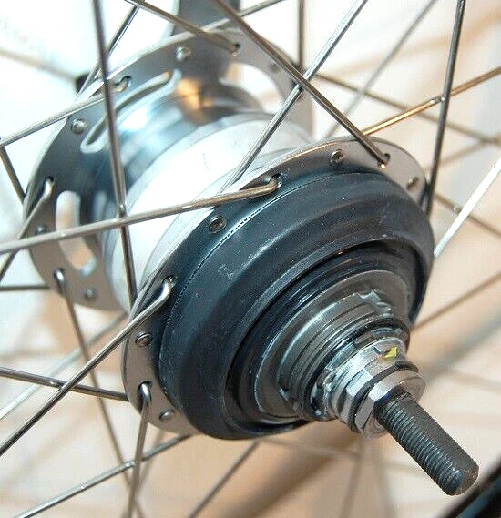 Hinterrad 28" schwarz 32-Loch Felge mit 7-Gang Nexus Nabenschaltung mit Zubehör - Bild 4 von 4