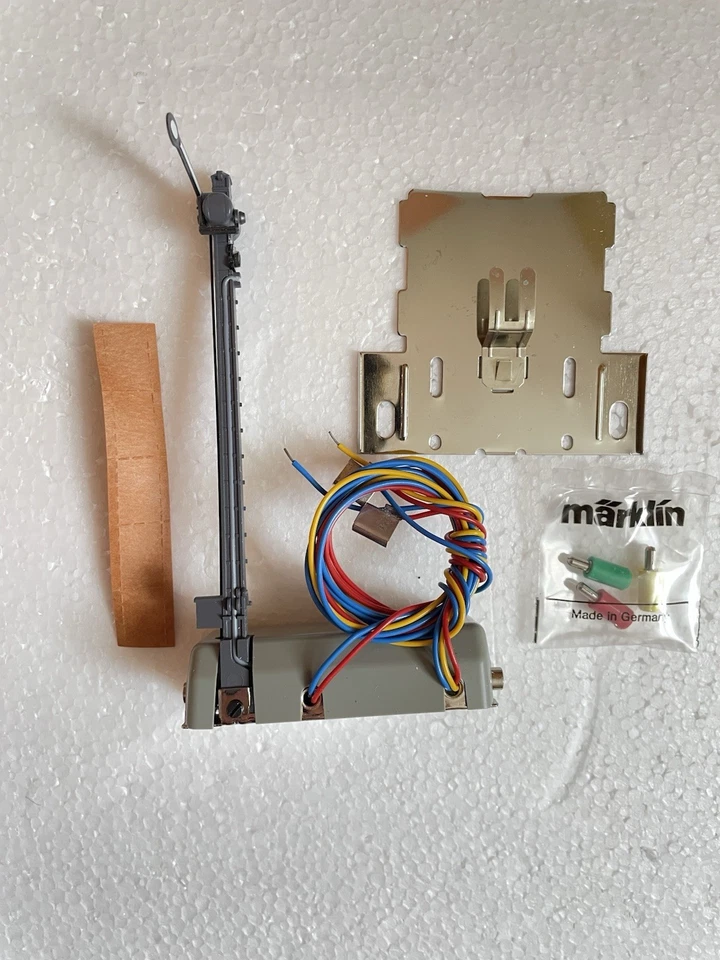Vintage MARKLIN 7039 HO Home Signal Semaphore, Made in Germany, New In Box - Image 2 of 4