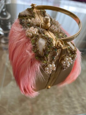 Moo Roo Beaded Feather Handbag Chain Shoulder Bag in Pink NWOT Ships From Japan!