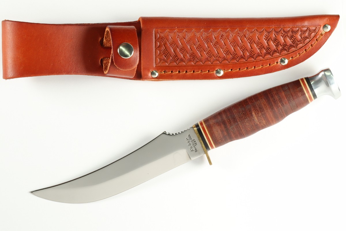 Vintage Ka-bar Cleveland OH 1237 Seki Japan Fixed Blade Vintage Ka-bar Cleveland OH 1237 Seki Japan Fixed Blade