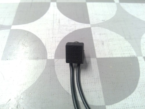 ZE-107S 3A 250V 6A 125V Pushbutton **Free Shipping** - Picture 3 of 3