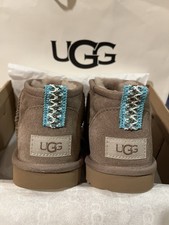 New in Box UGG Kids Classic Ultra Mini Boots Size 4 / 1176172K
