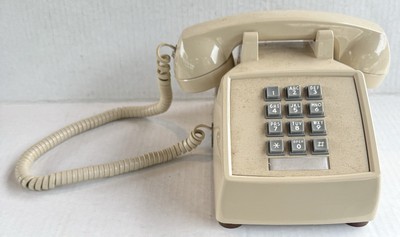 Tan Touch Tone Phone Telephone Push Button Corded Landline Desk Vintage ITT