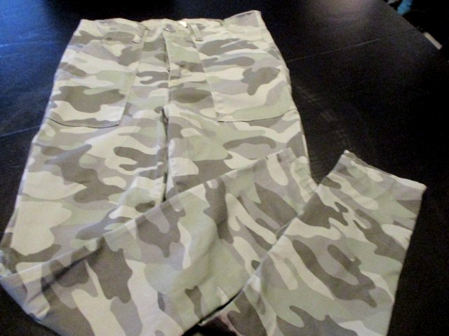 In Junior Size 5/27 Stretchy