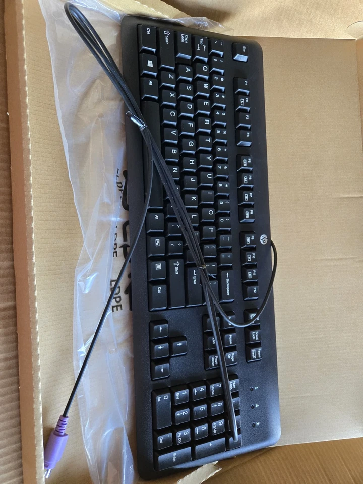 Teclado HP/Liteon con cable modelo Sk 2015 modelo PS/2 nuevo Foto 2 de 4