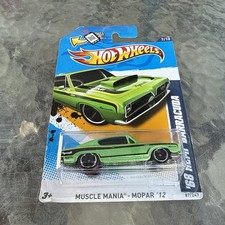 New Hot Wheels '68 Hemi Barracuda 7/10 Muscle Mania - Mopar '12