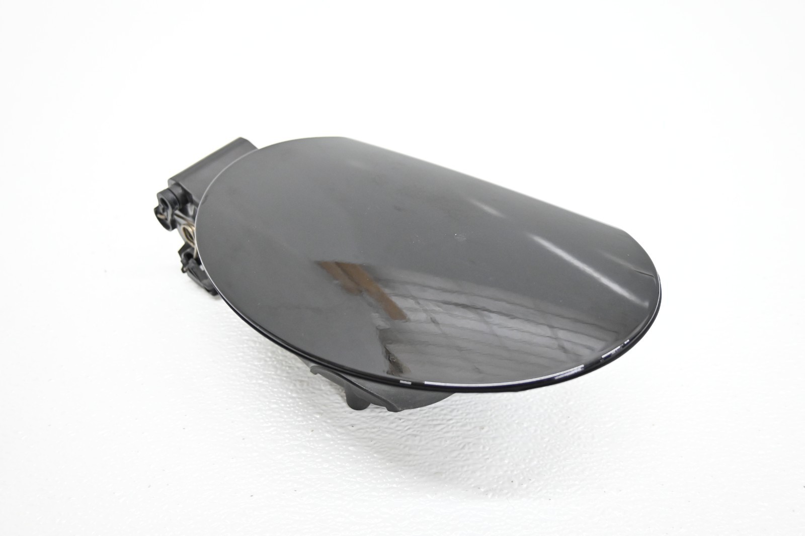 ⭐ 14-21 Maserati Ghibli Rear Gas Fuel Tank Filler Door Lid Cap Housing Black Oem
