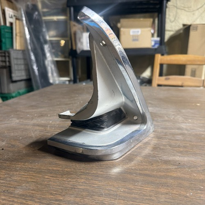 #ad 1968 PONTIAC BEAUMONT GRILLE EXTENSION RIGHT SIDE $69.00