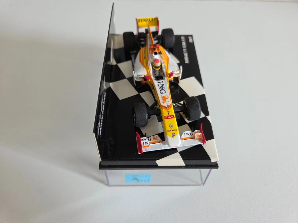 Minichamps 1/43 Renault F1 R29 F. Alonso - 2009 - 400090007 - Imagen 2 de 4