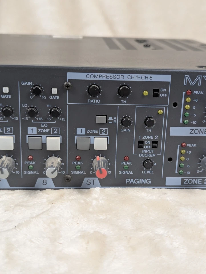 Yamaha MV800 8-Channel Analog Rack Mount Mixer from JAPAN TESTED - Image 3 of 4
