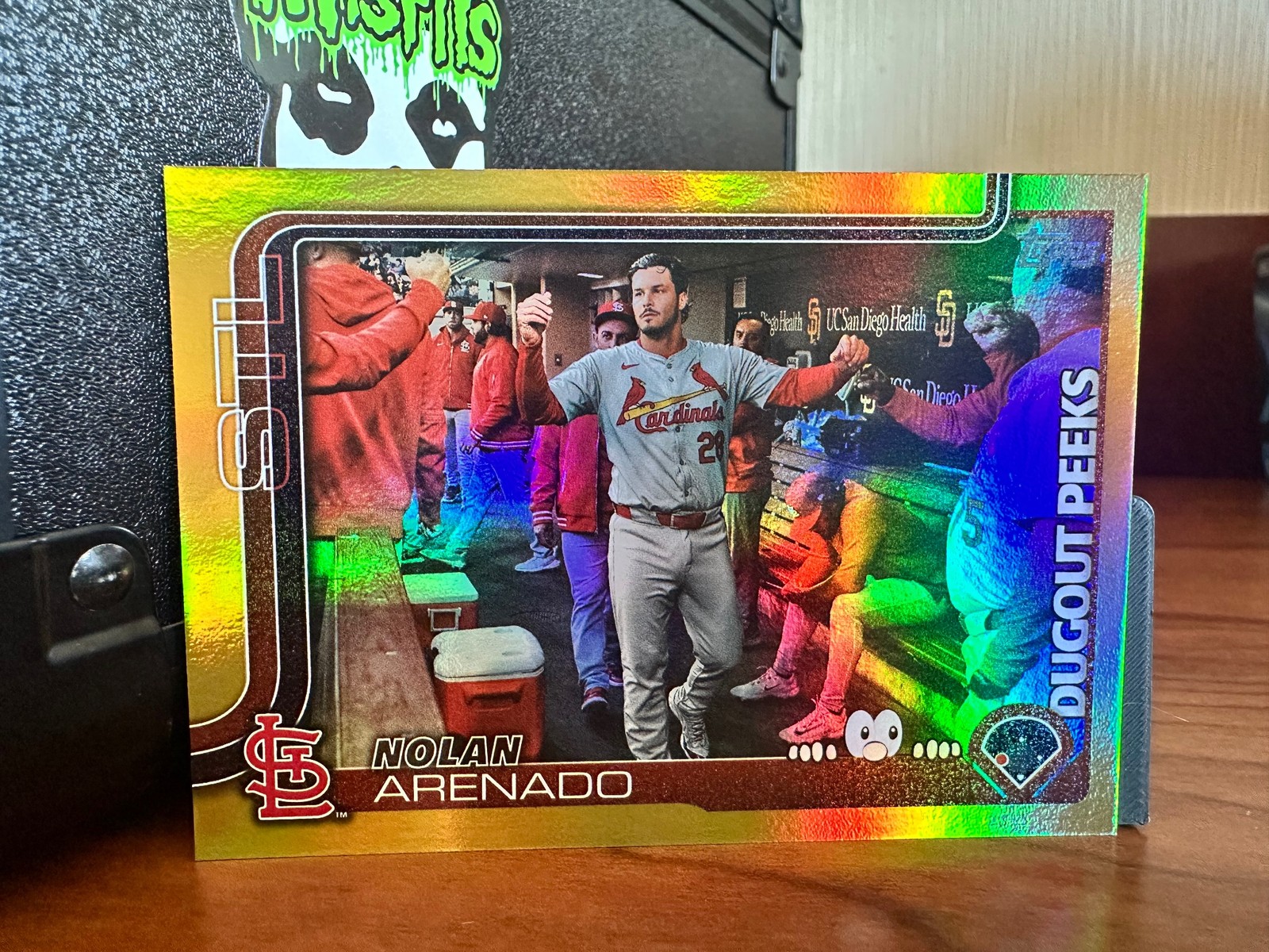 2025 Topps #DP-11 Nolan Arenado Dugout Peeks Gold #/50