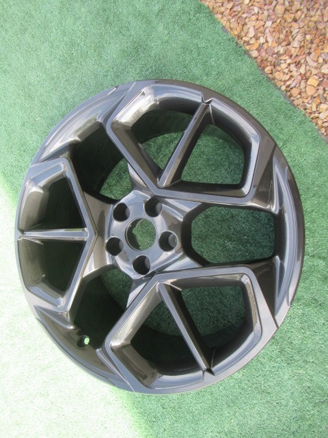 (1) MASERATI MC20 OEM FACTORY FRONT 20X9 WHEEL RIM DARK GREY COLOR 670163875