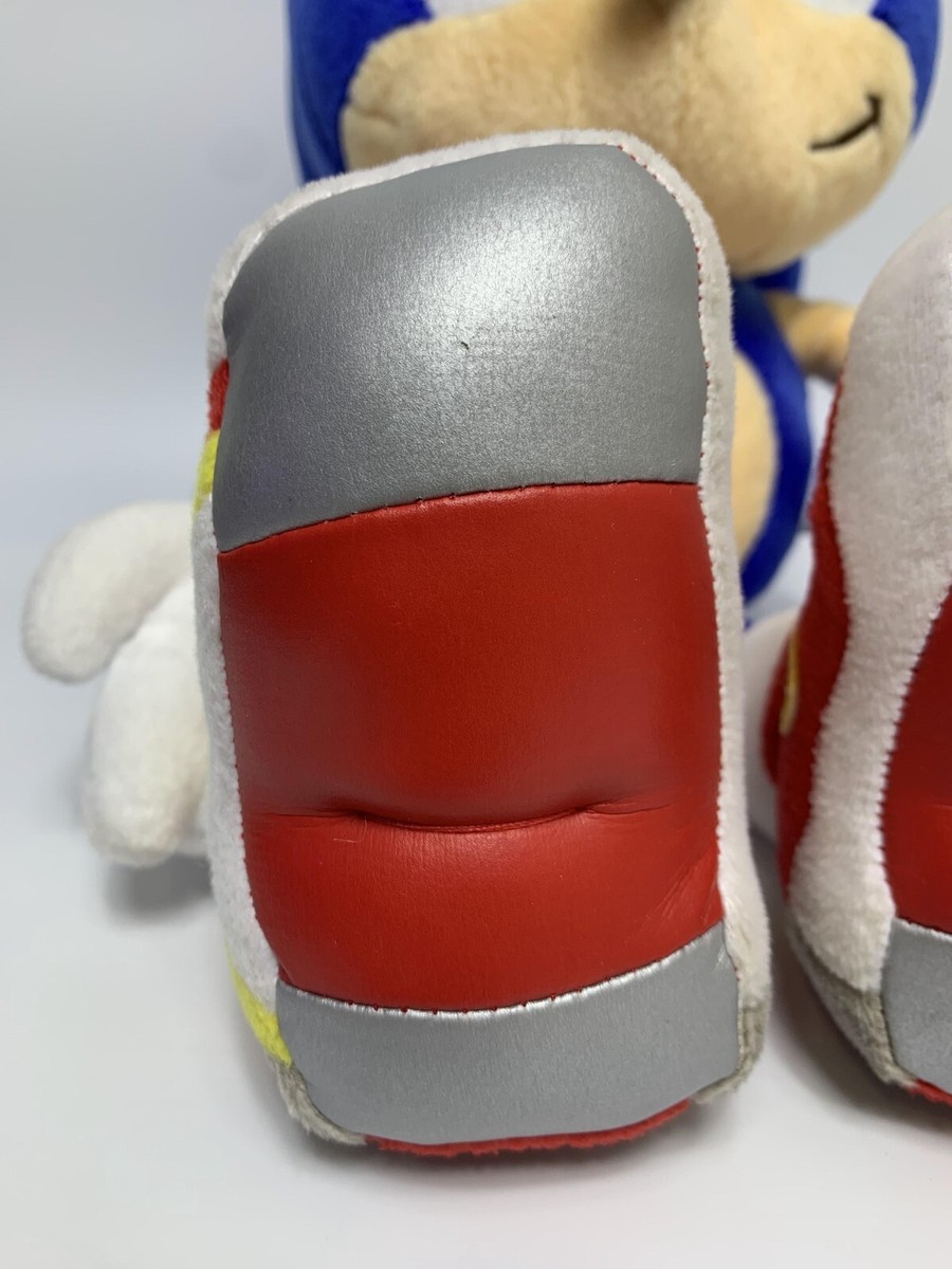 RARE Sonic The Hedgehog Plush 2001 SEGA Japan The World
