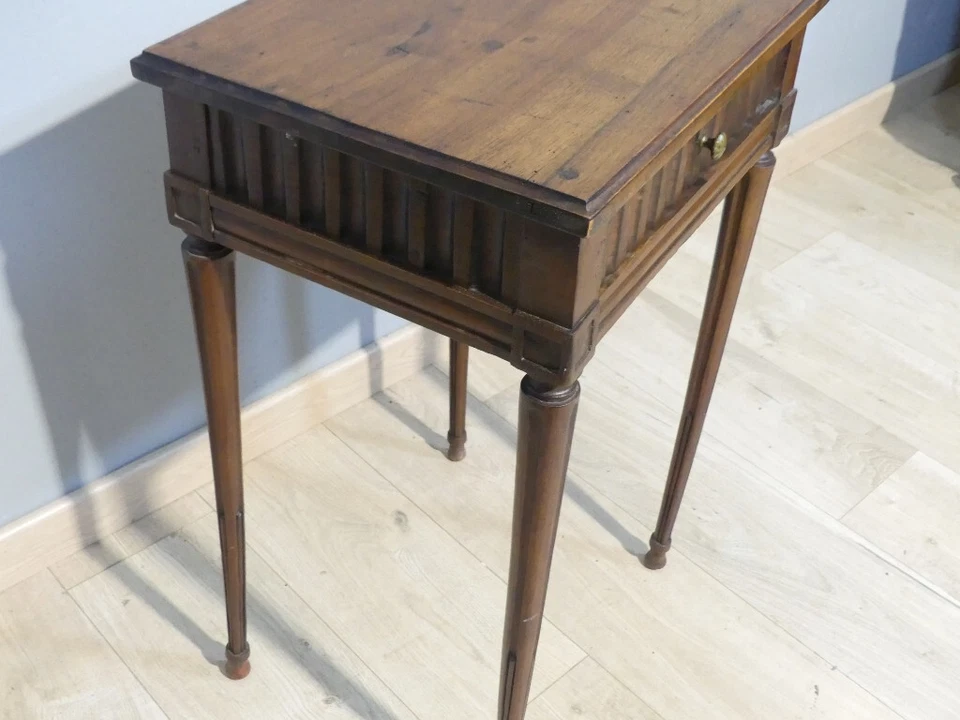 Petite Table Volante De Salon Ou De Chevet En Noyer, époque Louis XVI, Fin XVIII - Photo 3/4