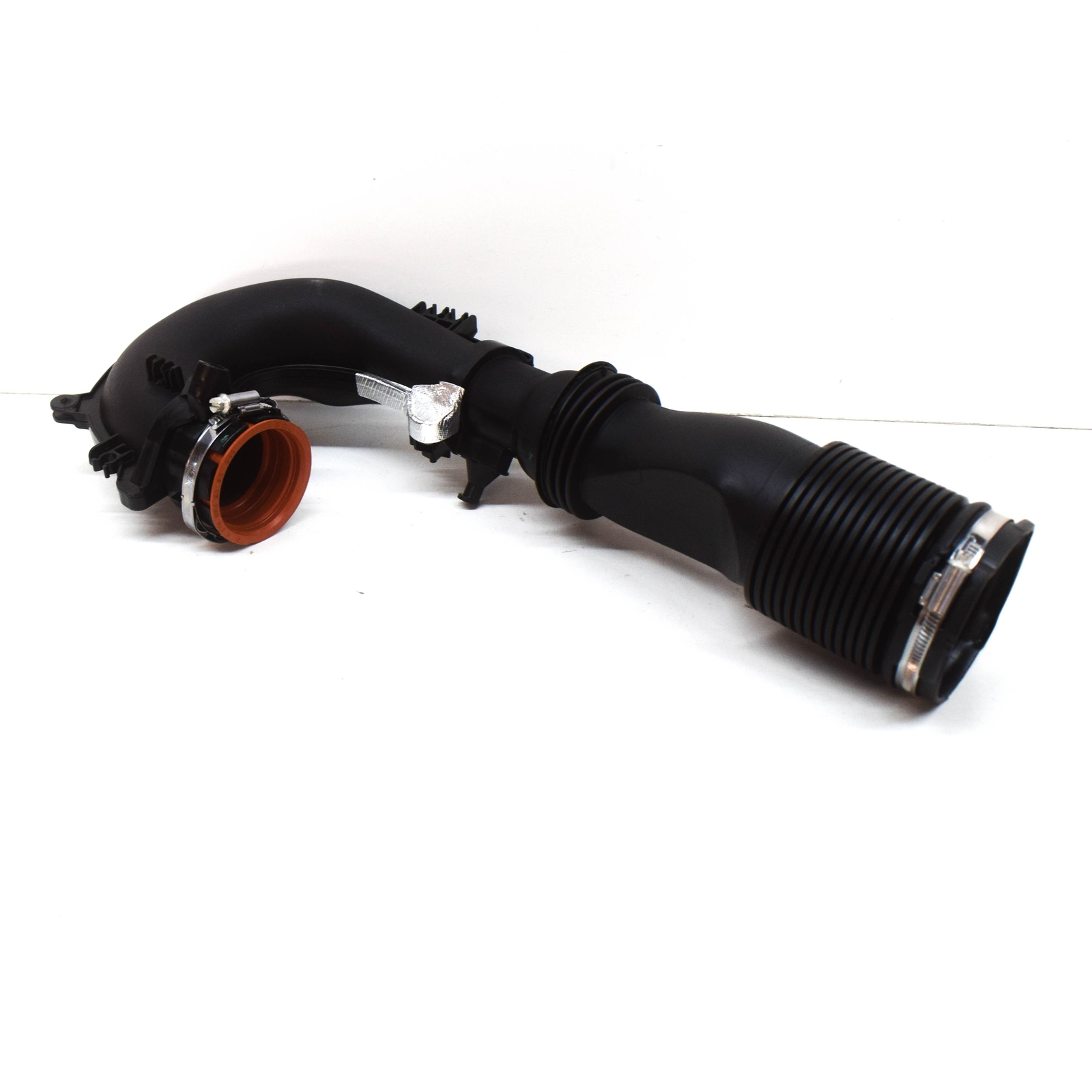 2016 MERCEDES CLA 180 Turbo Lufteinlass Rohr A2700901029 online  