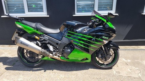 Kawasaki ZZR1400, 2015 Performance Sport Model - Picture 2 of 17