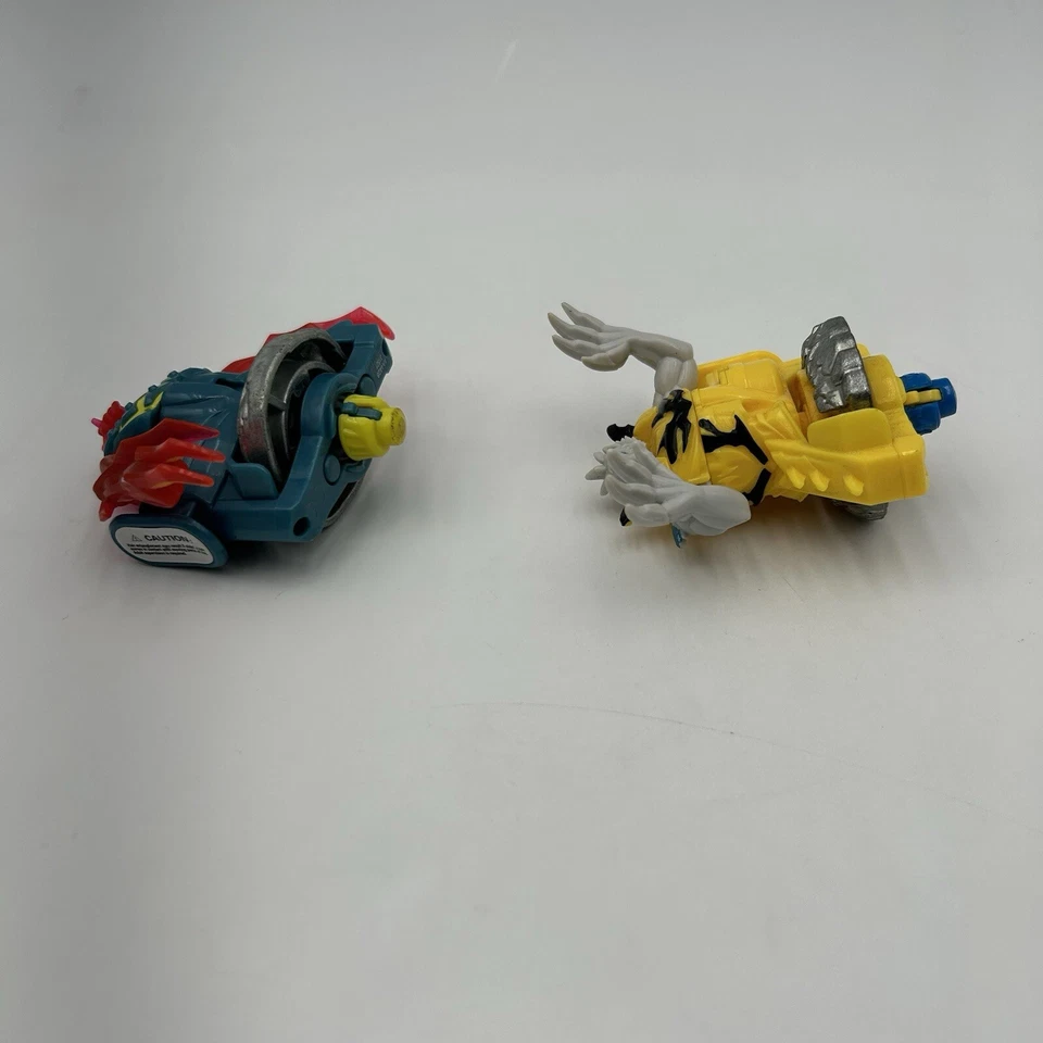 Lote de 2 Beyblade Beywarriors Guardian Leviathan Berserker Byakko Coleccionables Foto 3 de 4