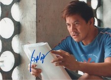 Brillante Mendoza Autogramm signed 20x30 cm Bild