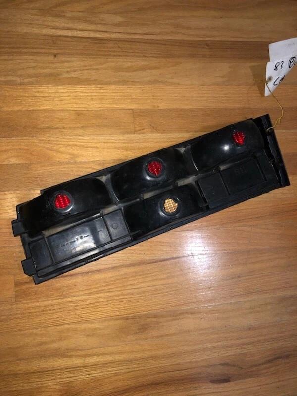 TAILLIGHT 1982 1985 CHEVROLET CHEVY OE CELEBRITY RIGHT TAIL LIGHT LAMP 1983 1984 - Image 3 of 4