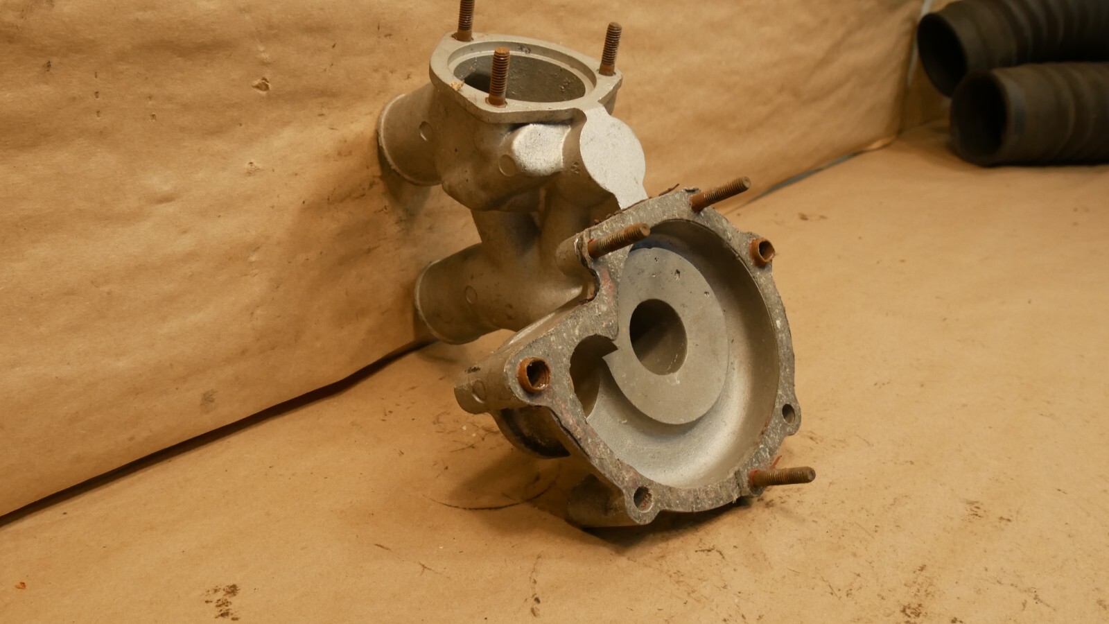 Ferrari 308 GTSi Mondial Water Pump Mounting Body OEM PN 115470