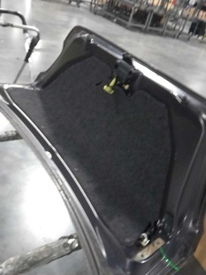 Used Deck Lid fits: 2013 Subaru Impreza 2.0L Sdn w/o spoiler w/o rear view camer