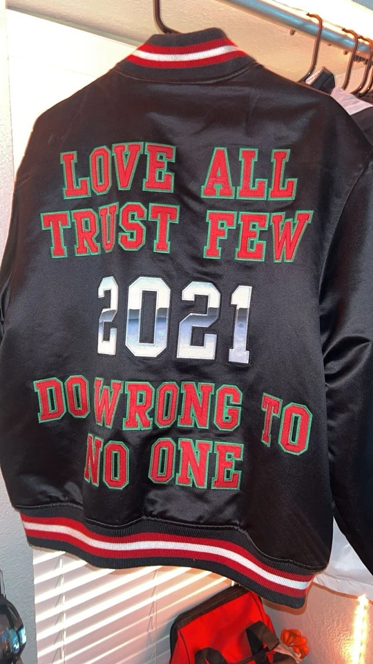 Chaqueta Universitaria Supreme Satén Mitchell & Ness Dream Team Foto 2 de 2