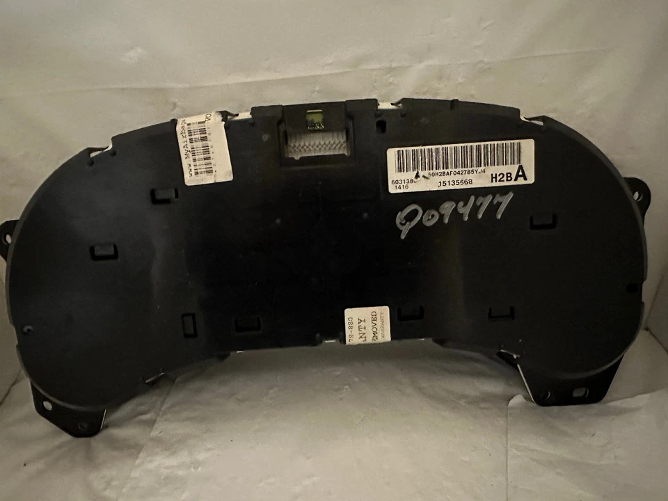 Cuadro de instrumentos velocímetro 03 04 05 Sierra Silverado 166.860 millas RECONSTRUIDO Foto 2 de 3