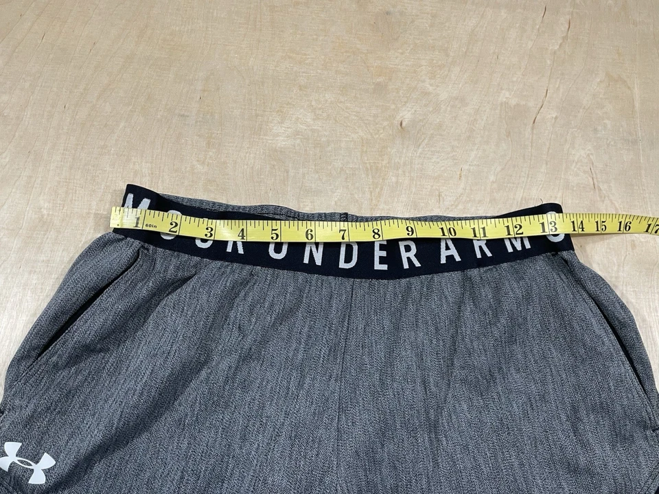 Pantalones Cortos Atléticos para Correr Under Armour para Mujer Gris Negro HeatGear Calce Suelto Talla M Foto 2 de 4
