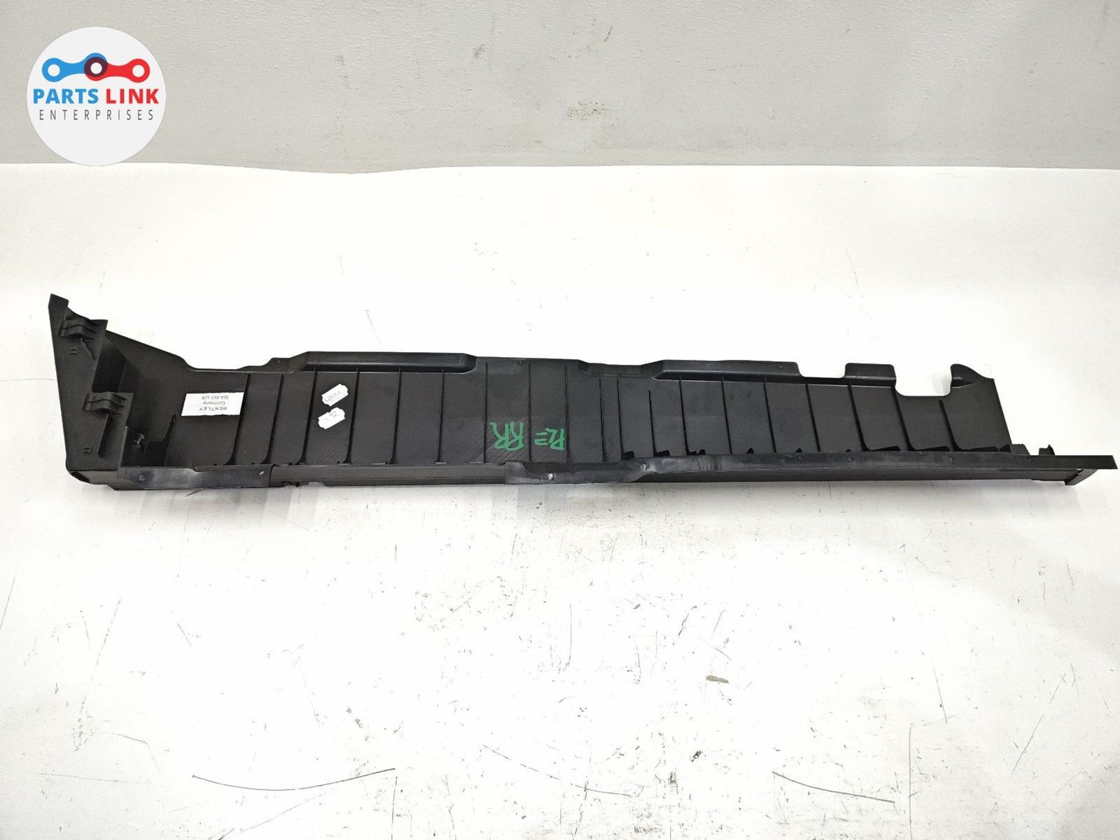 Bentley Bentayga Speed 2017-2020 Rear Right Trunk floor trim