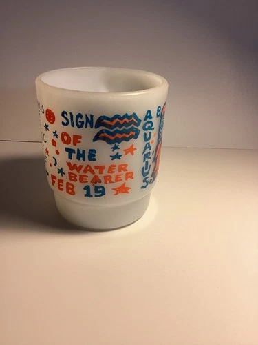 VINTAGE MCM ANCHOR HOCKING FIRE KING AQUARIUS MILK GLASS MUG ZODIAC SERIES