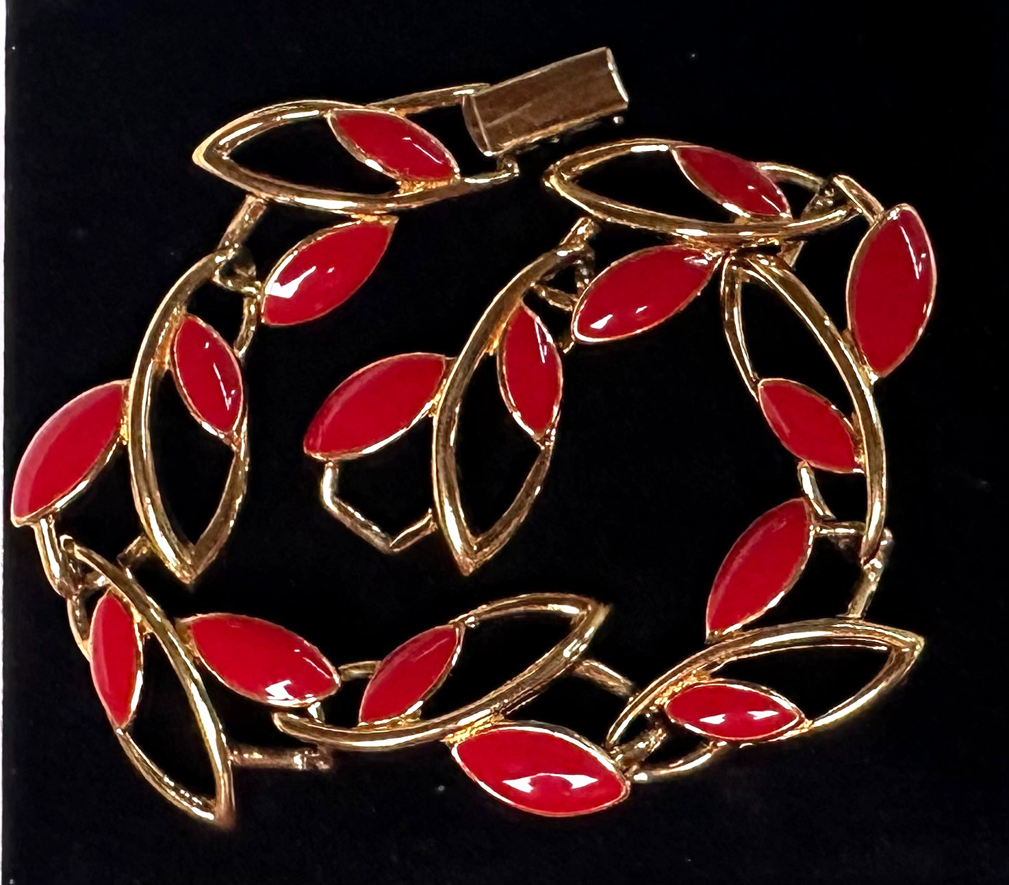 Signed TRIFARI Red Enamel Leaf Vtg Costume Gold Tone Bracelet Jewelry Lot K