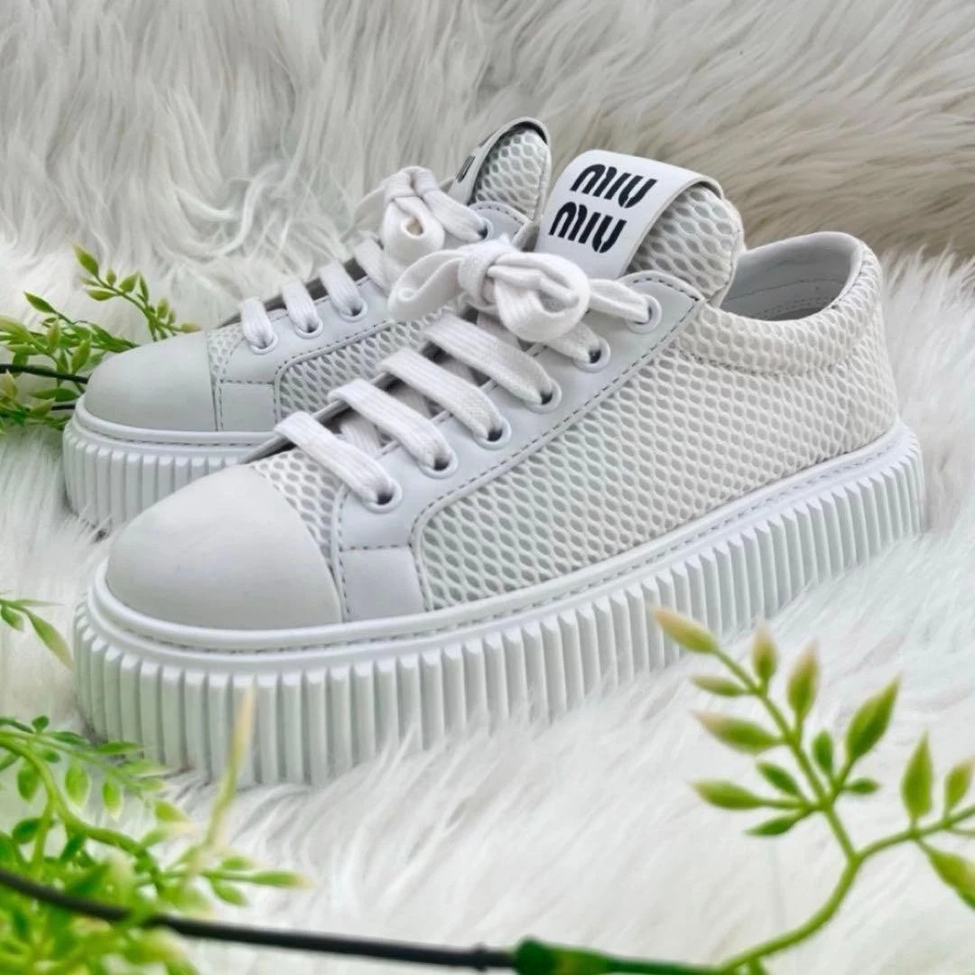 miu miu プラットフォームスニーカー ホワイト 36 (海外ノベルティ) 25+ Miu White Athletic Shoes for Women for sale | Updated Oct 2026
