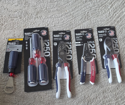 Klein Tools 250th USA 5pc Mixed Tool Set Screwdrivers,Pliers, Stripper And Hat