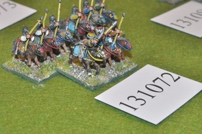 15mm Mittelalter / Perser - General & Eskorte 9 Figuren - (131072)