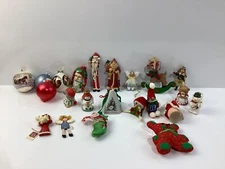 Vintage Assortment Of Christmas Tree Ornaments (lot of 22)