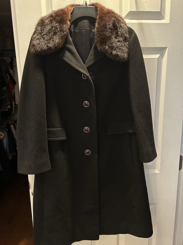 REGENCY CASHMERE FUR COAT ~ New York~London~ 43” Long ~ SIZE SMALL/MEDIUM ~LINED - Picture 8 of 9
