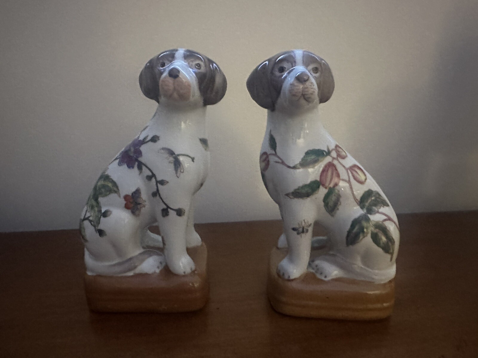 Vintage Staffordshire Style Dog Bookends, Figurine Set, Asian, Floral, ceramic