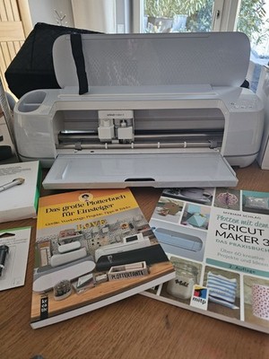 Cricut Maker 3 mit viel Zubehör + OVP