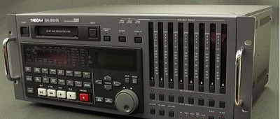 TASCAM DA-98HR Digital Multitrack Recorder Audio Recorder 100V Japan gewartet