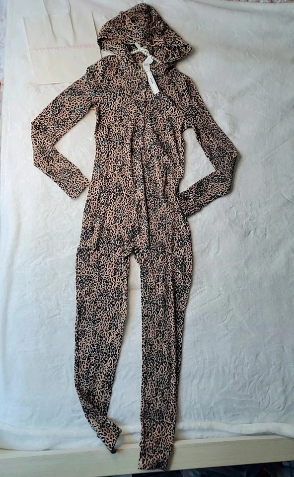 Pijama Victoria's Secret rosa dormir uma peça leopardo, tamanho XS, S & L NOVO  - Imagem 3 de 4